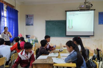 Ứng dụng CNTT trong Thí nghiệm thực hành Vật lí